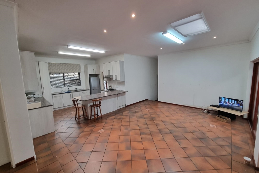 To Let 3 Bedroom Property for Rent in Vredekloof Western Cape
